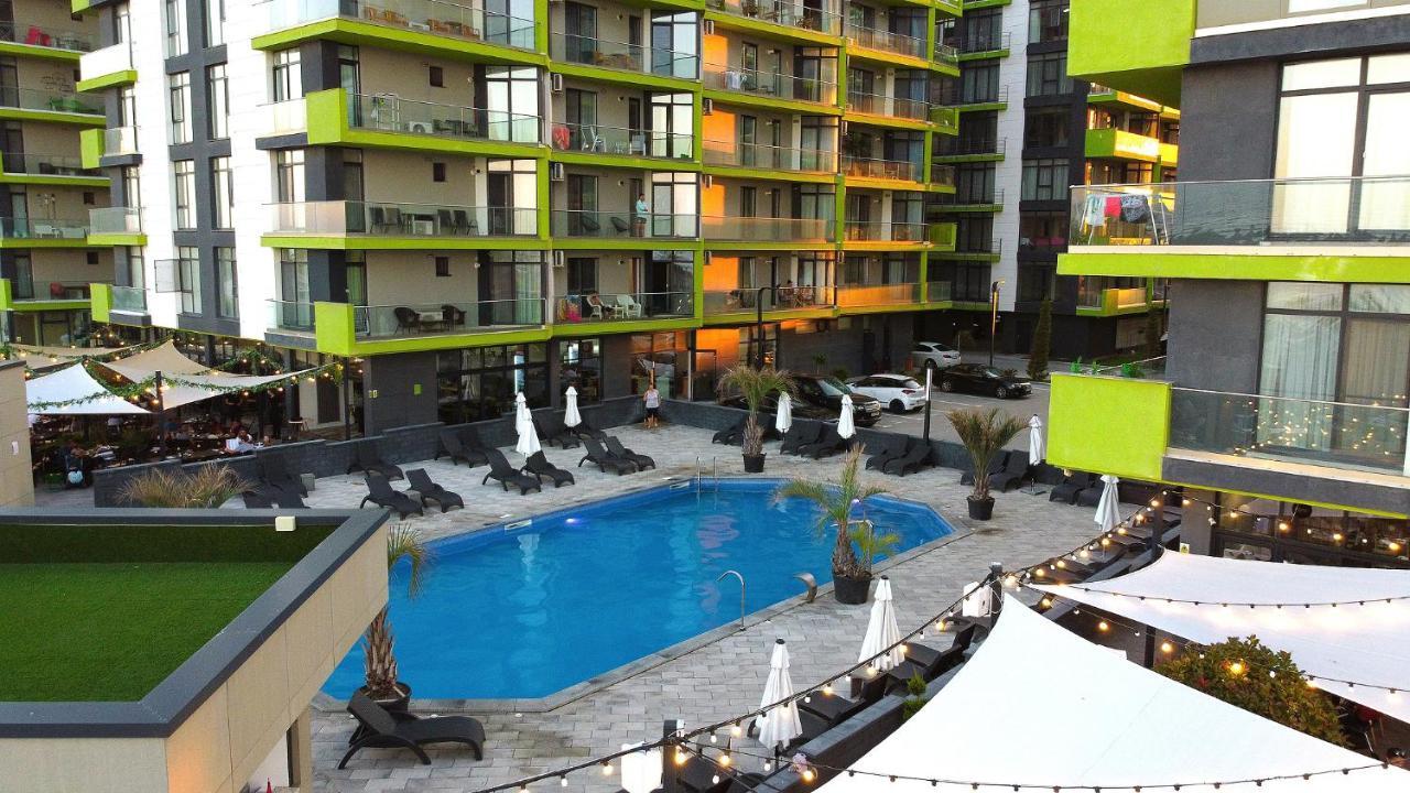 Glamour Red Apartment 22 In Spa Pool Resort Mamaia Exterior foto