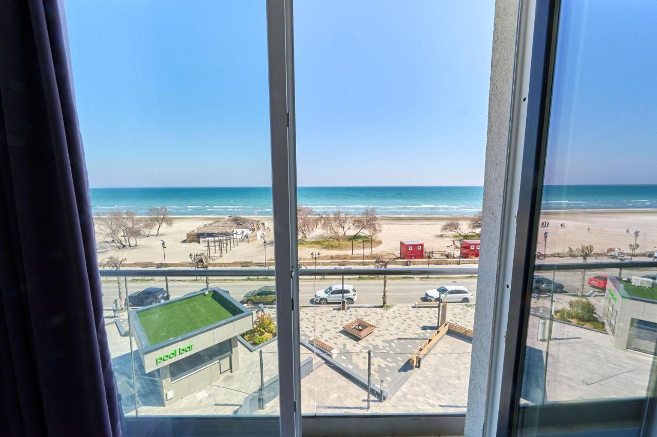 Glamour Red Apartment 22 In Spa Pool Resort Mamaia Exterior foto