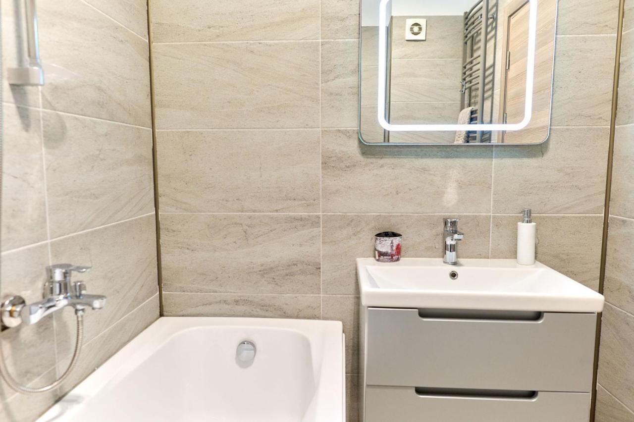 Glamour Red Apartment 22 In Spa Pool Resort Mamaia Exterior foto